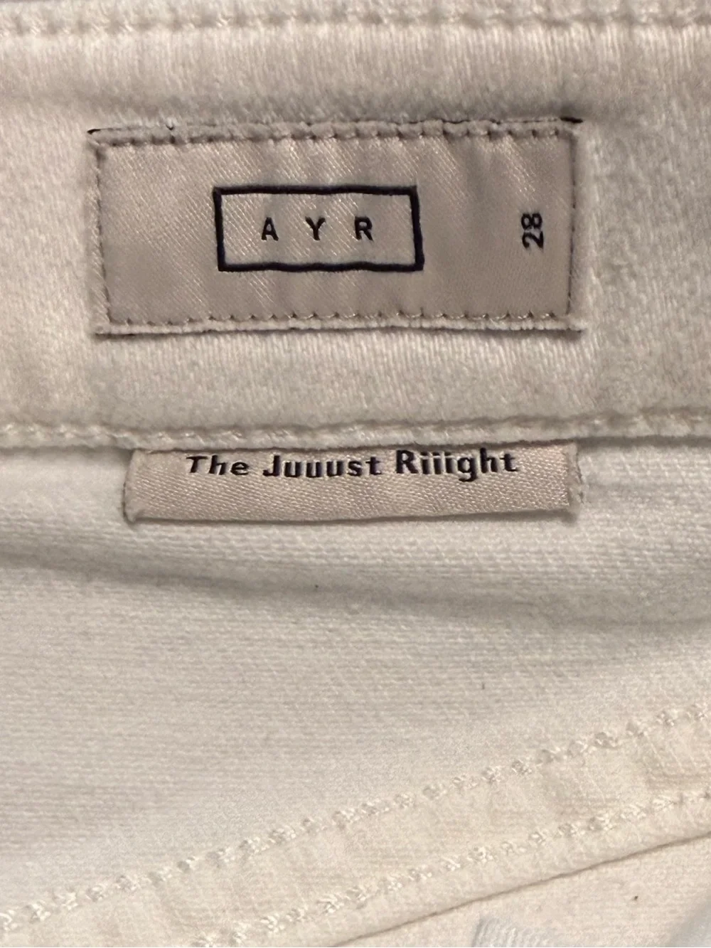 AYR The Just Right White Denim Shorts | Size 28